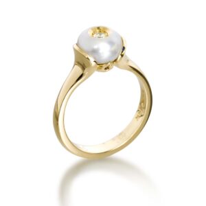 Diamond in Pearl Ring