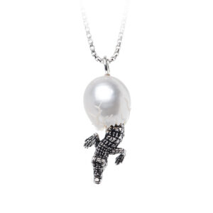 alligator in pearl pendant